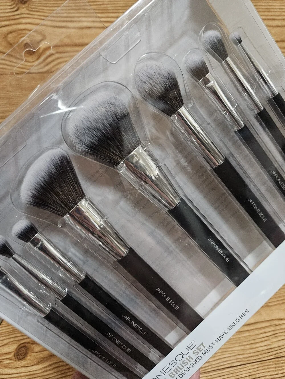 Japonesque 9 Piece Pro Makeup Brush Set Black